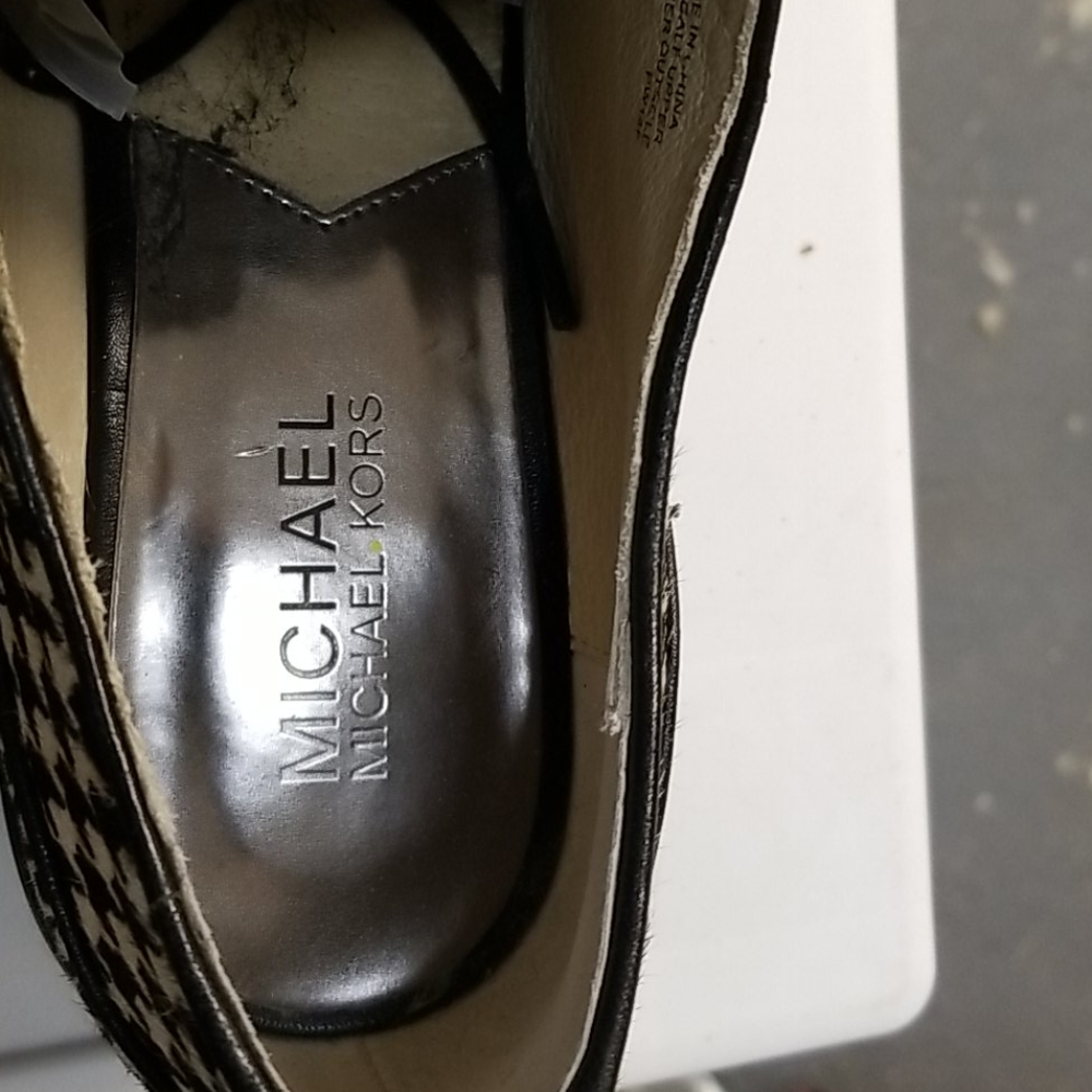 Michael Kors checkered shoes - Picture 3 of 4